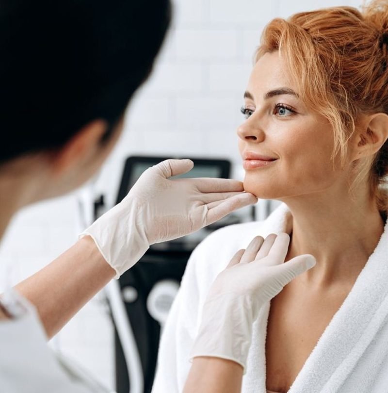 doctor with client-small-min